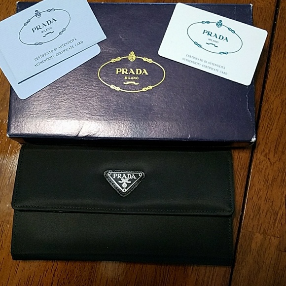 prada wallet vintage